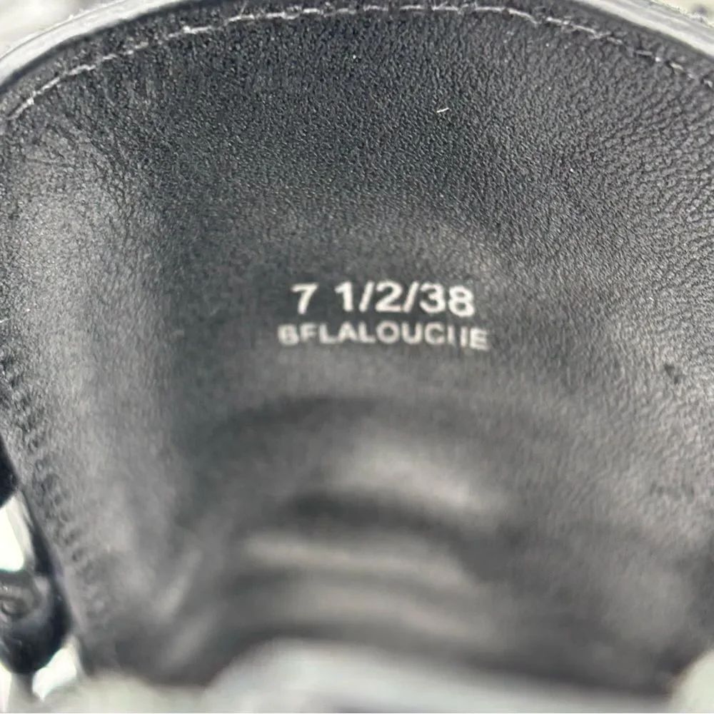 Brian Atwood ‘Lalouche’ Heel - Picture 10 of 10